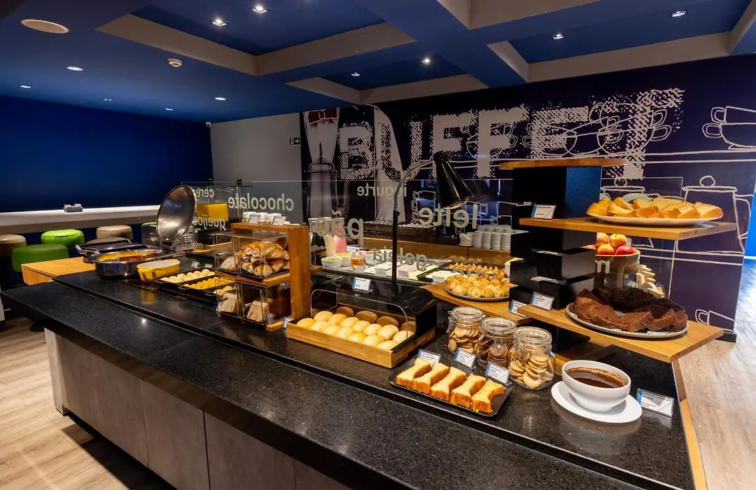 ibis budget Curitiba Centro-1